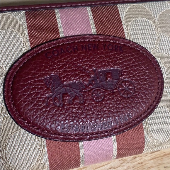 NWOT Coach Wallet - Picture 2 of 3